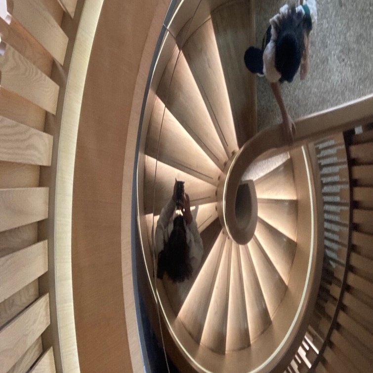 韓国留学】1年後の自分に手紙が書けるカフェに行ってきた｜まるらん