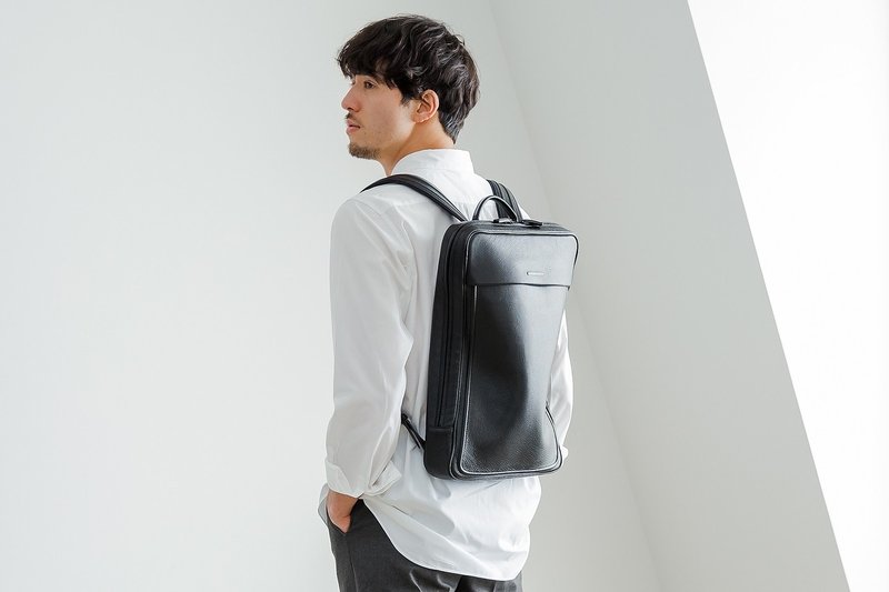 6cmのデザインジャーニー 超薄型バックパック Commuters オブジェクツアイオー Note