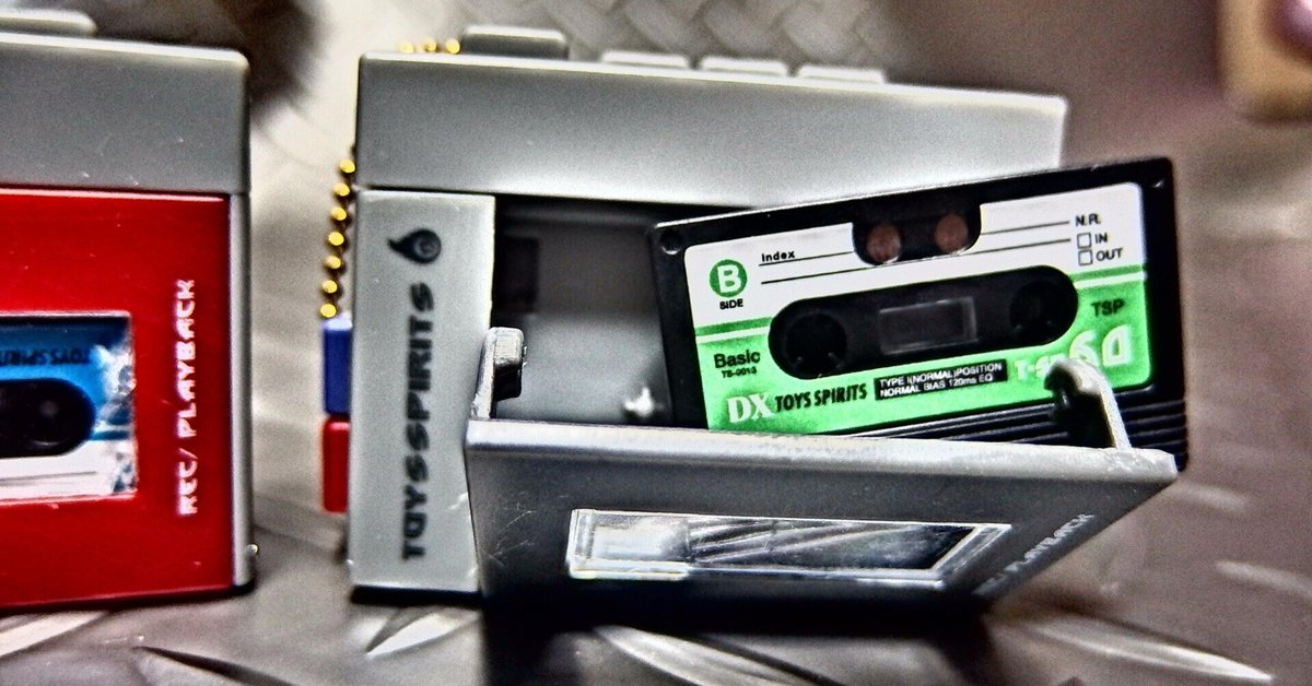 本当に録音再生!レトロminiポータブルプレイヤーマスコット 全5種