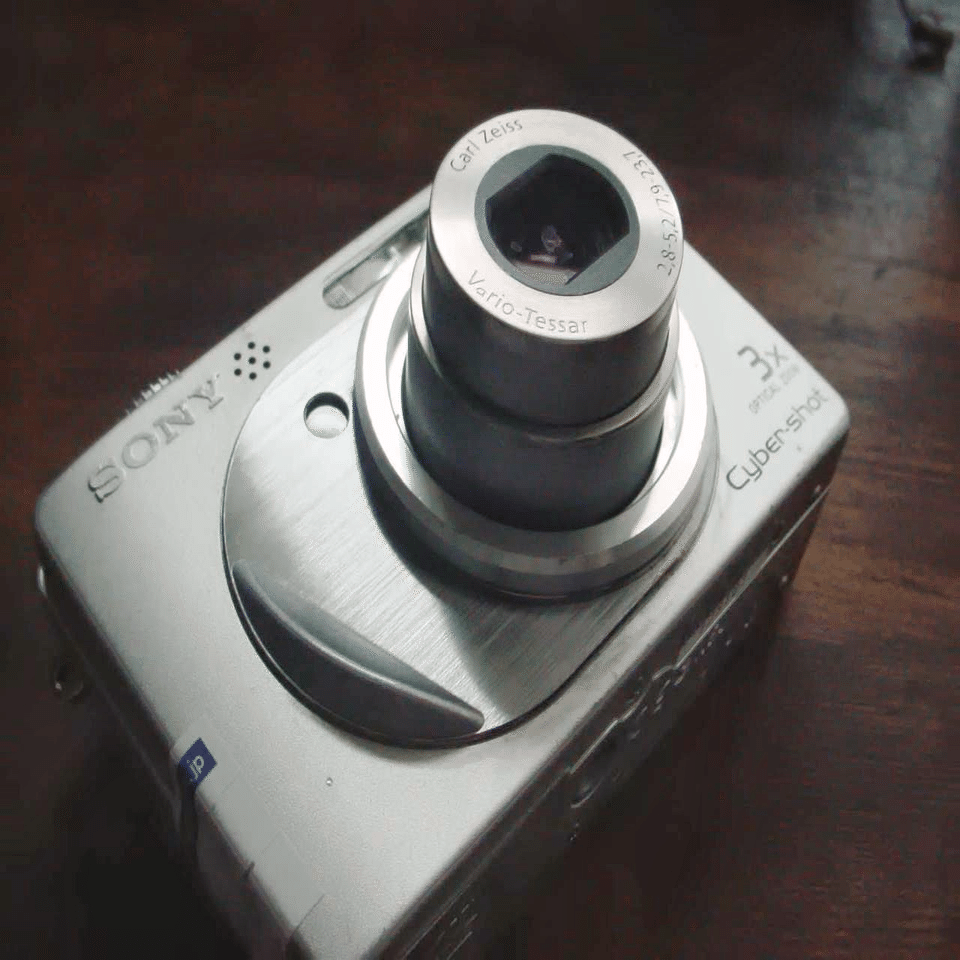 SONY Cyber-shot DSC-W1｜元田中マロ