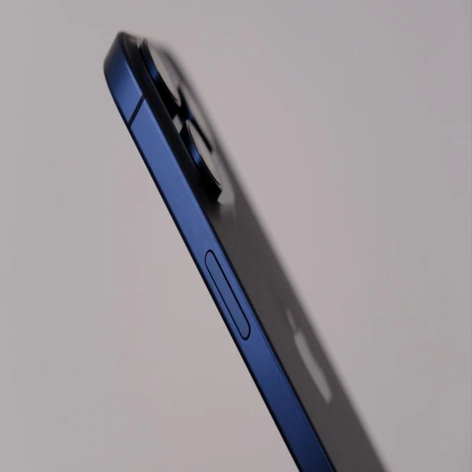 アップルノート フォトレビュー】 新しいチタンボディのデザインを隅々