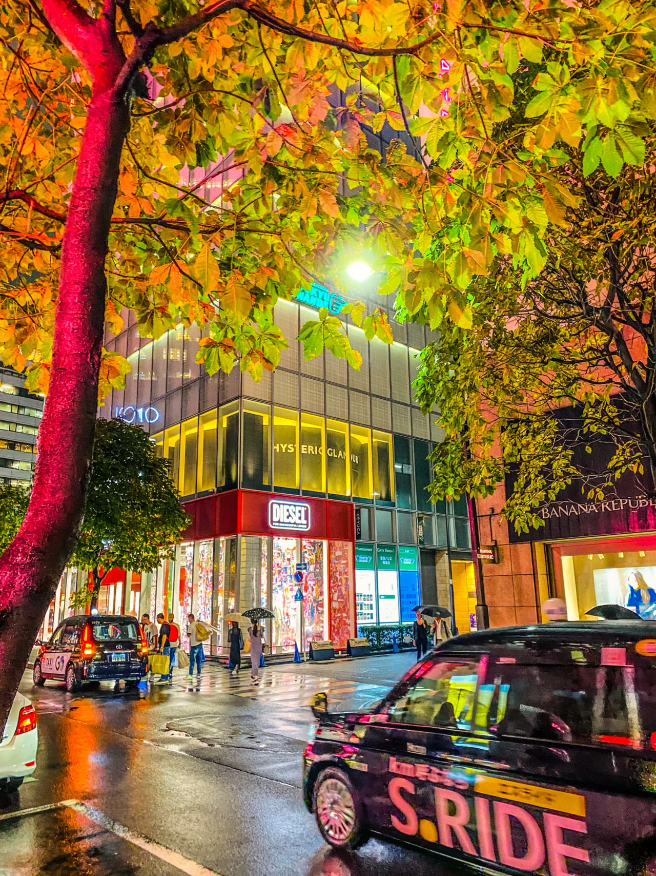 ぶらり散歩】夜の銀座はしっとりとした雨が似合う｜エアトラベラー