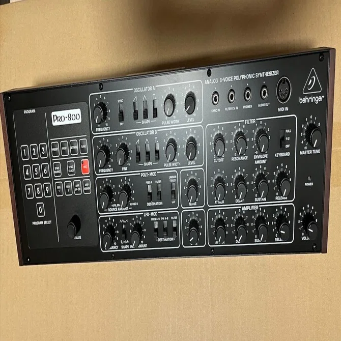 Behringer Pro-800 アナログシンセサイザー アナログシンセサイザーBehringer Pro-800｜LC575able