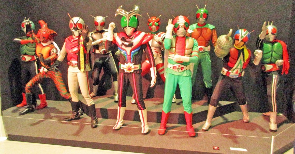 仮面ライダーV3』～『仮面ライダーZX』の展示物などを紹介する