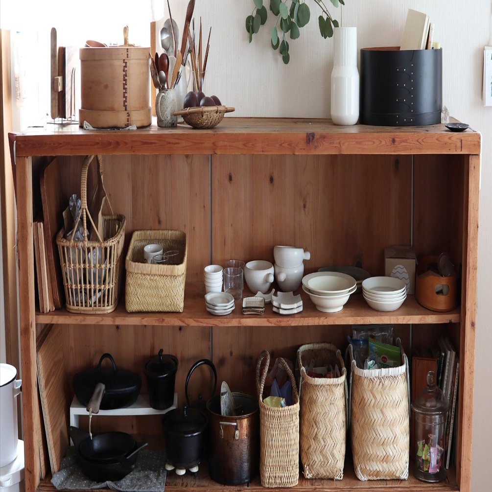 食器棚には思い出が詰まっていたと感じた日｜りえ/くらす人