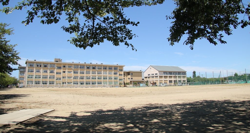 新潟県立新潟北高等学校 新潟県立新潟北高等学校