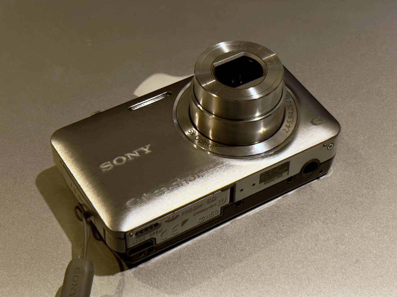 SONY Cyber-shot DSC-WX5｜元田中マロ/道に迷うもの