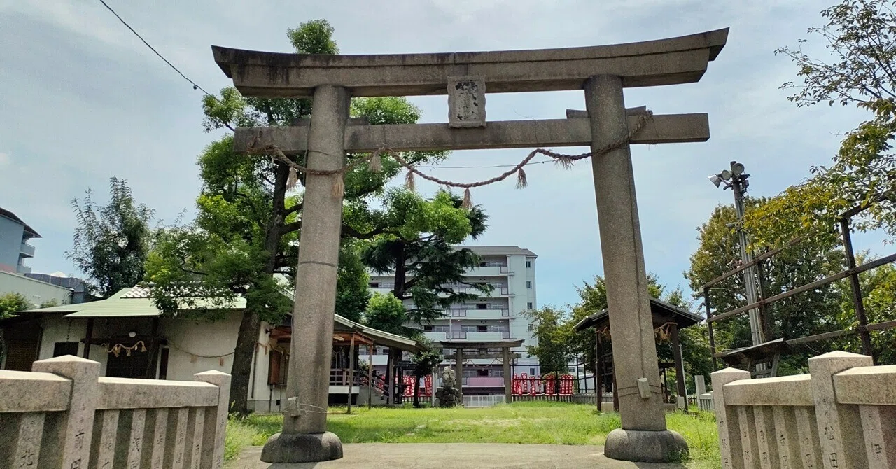大阪市の神社と狛犬 ⑮浪速区 ⑪浪速神社（坐摩神社境外末社）～石組み 