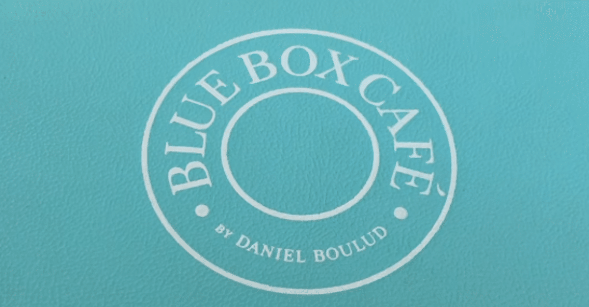 Tiffany &amp; Co. - 【ひろくん】ブルーボックス 5thアベニュー TIFFANY & CO.】日本初となる「ブルー ボックス カフェ」が