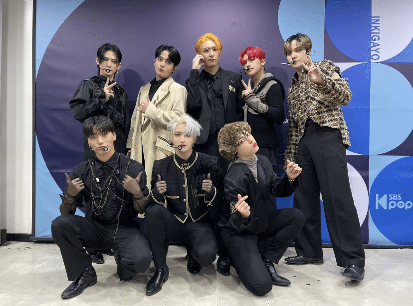 Amazon.co.jp: ATEEZ アチズ UP サウェ ラキドロ サン : おもちゃ