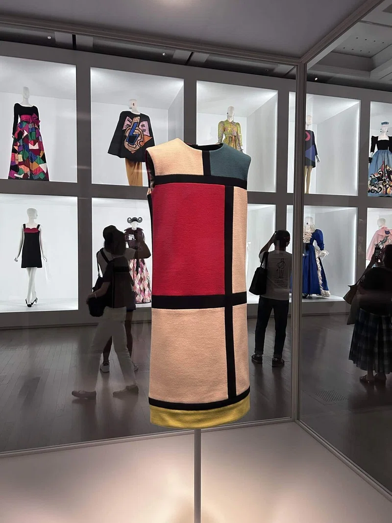 イヴ・サンローラン展に行ってきた｜bonbon