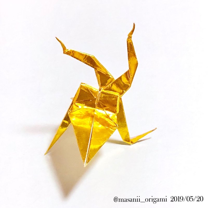 三つ首 からの 走る鶴 折り紙一枚でつくる キモ鶴 をご紹介 まさにぃ Note
