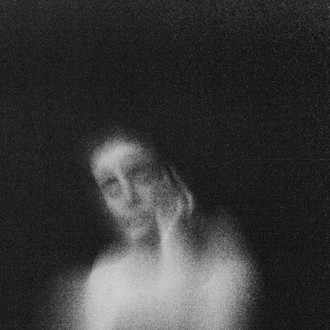 人間には悲劇的な性格というものがある この悲劇的な性格というのは運命に近いものである この悲劇的な性格を感じる芸術家はいずれも不幸な運命を辿っている 僕がそれを感じるのは フィッ Blue Velvets Note