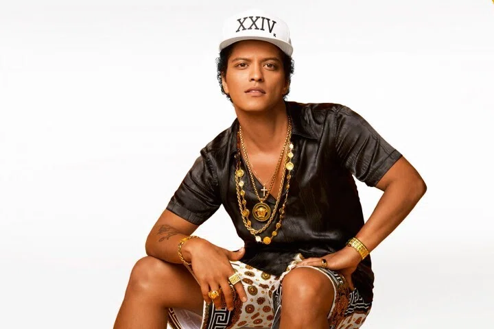 10月8日はブルーノ・マーズの誕生日。 Bruno Mars / Mark …｜マサ