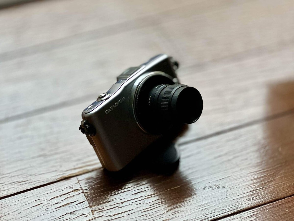 オリンパス E-PM1とよく分からんレンズ｜元田中マロ 