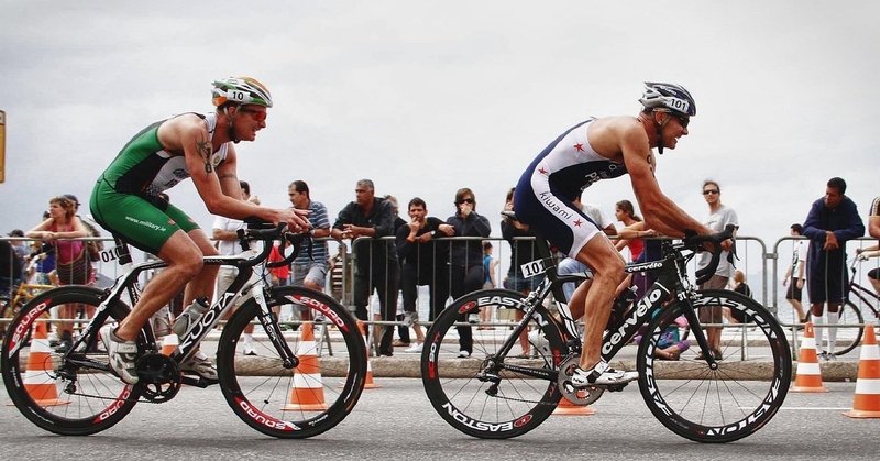 ウエイトトレーニングがトライアスロン競技におけるbike後のrunのランニングエコノミーの改善に及ぼす影響 野口克彦 Note ウエイトトレーニングがトライアスロン競技におけるbike後のrunのランニングエコノミーの改善に及ぼす影響 野口克彦 Note