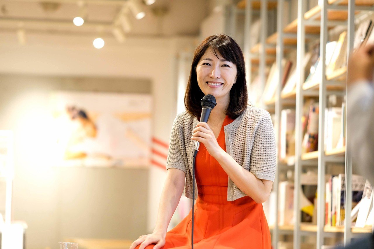 最も辛い時こそ 人生の宝物と出会うチャンス 経沢香保子さんと 困難の乗り越え方 について話す 佐渡島庸平 コルク代表 最も辛い時こそ 人生の宝物と出会うチャンス 経沢香保子さんと 困難の乗り越え方 について話す 佐渡島庸平 コルク代表