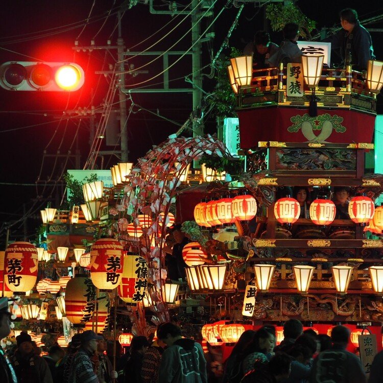 週末に行きたいお祭り
http://j-matsuri.com/yoriiakimatsuri/
歴史ある山車７台が練り歩き、提灯の明かりが寄居の街を優しく照らす。ゆったりと楽しめる寄居の秋祭り。
#寄居秋祭り 
#宗像神社秋季例大祭
#埼玉県
#大里郡
#11月 
#まつりとりっぷ #日本の祭 #japanese_festival #祭 #祭り #まつり #祭礼 #festival #旅 #travel #Journey #trip #japan #ニッポン #日本 #祭り好き