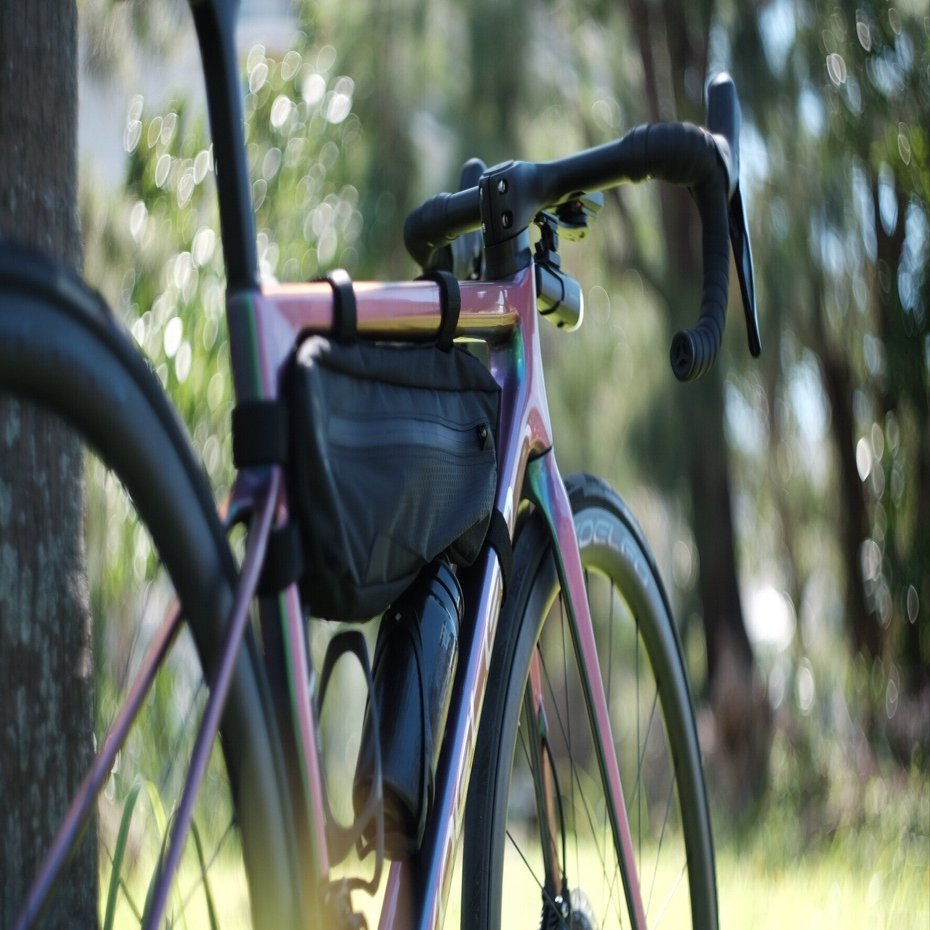ロードバイクとフレームバッグの相性が良すぎたので泣きながらオススメ