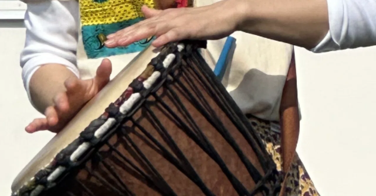 Djembe ジャンベ カンバラ プレイウッド アフリカ 打楽器 Djembe ジャンベ カンバラ プレイウッド アフリカ 打楽器 ジャンベとは