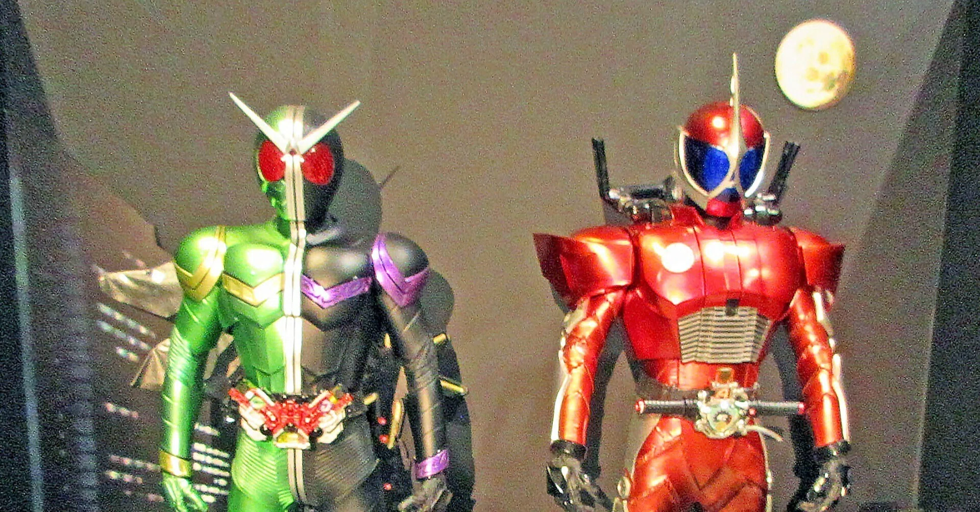仮面ライダーW』～『仮面ライダービルド』の平成ライダー第2期の展示物 