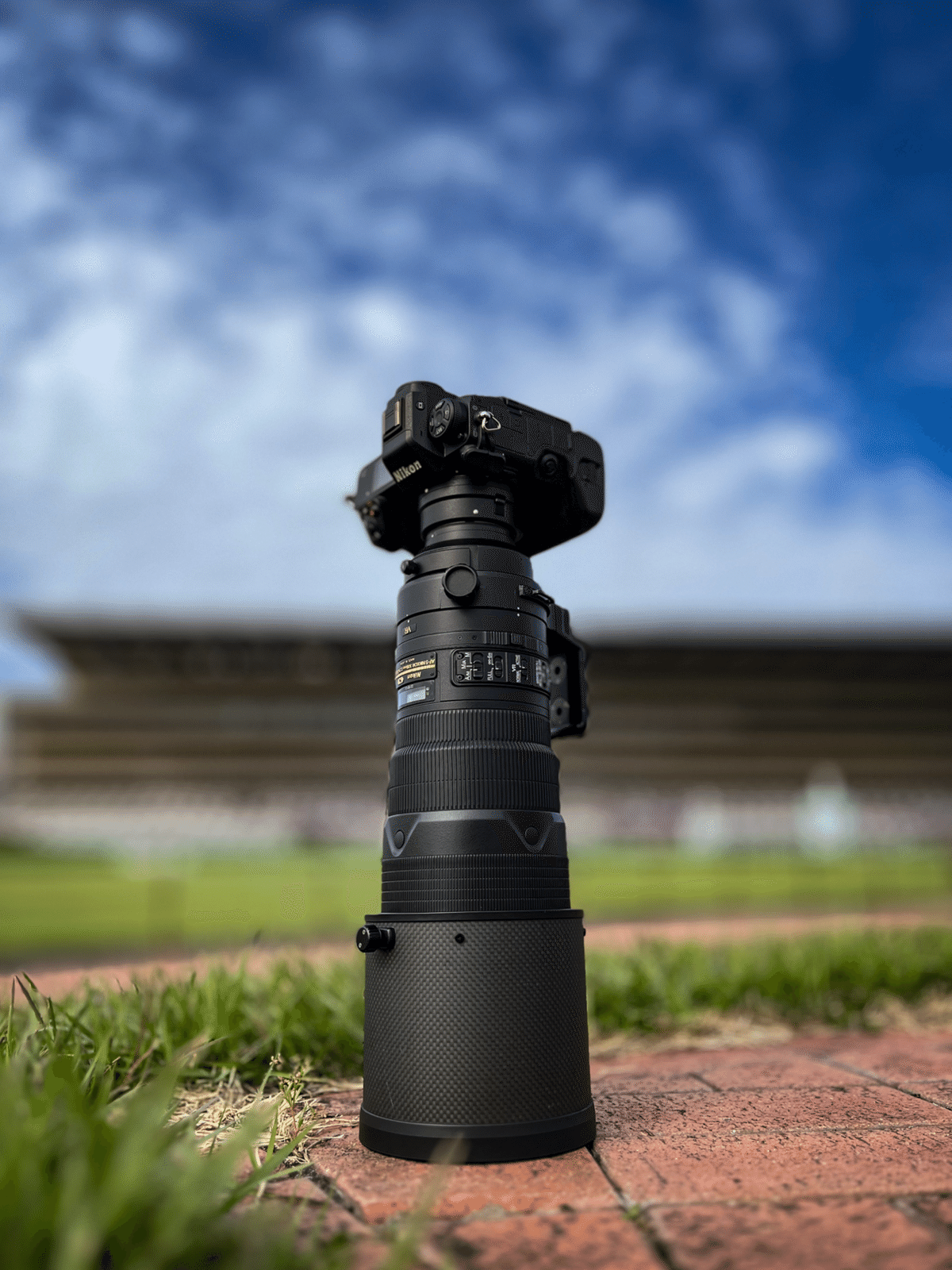 ニコン、300mmF2.8サンニッパ、多機能、頑丈、超高画質レンズ