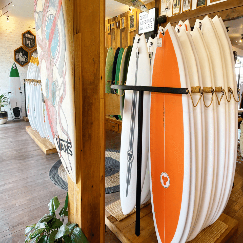 日本より ◯◯万円お得！？バリでChannel Islandのサーフボード購入