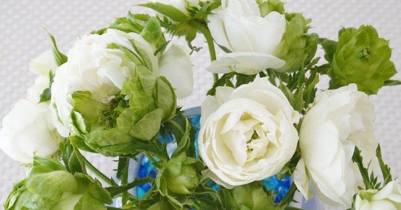 淡いグリーンのバラ エクレール 食の工房オフィスアルベロ イタリア料理教室 In 神戸 Note 淡いグリーンのバラ エクレール 食の工房オフィスアルベロ イタリア料理教室 In 神戸 Note