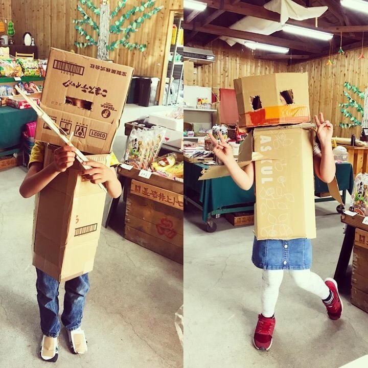 ごまスティックマン&AS○ULガール
Are robots gendered?
#photo #写真 #段ボール工作 #日本一小さな百貨店の物語
