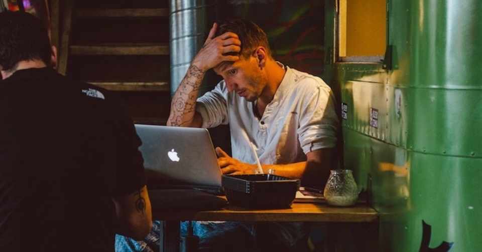 仕事を溜めると効率が下がってしまう 常に さっさと片付ける を意識することが大切 Enjoyn Style Note