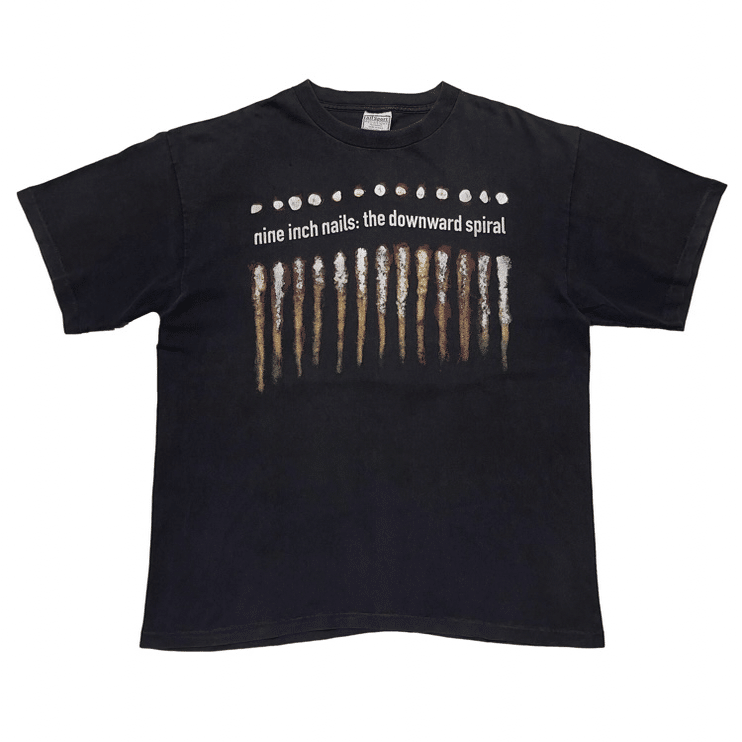 SEKAI NO OWARI 深瀬さんの着用ヴィンテージTシャツを紹介。｜深崎藍