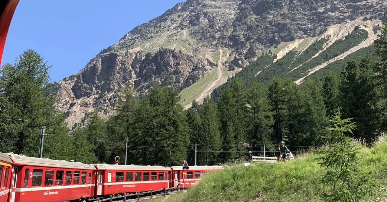 スイス、世界遺産の鉄道アルブラ線とベルニナ線に乗ってきた！見どころ