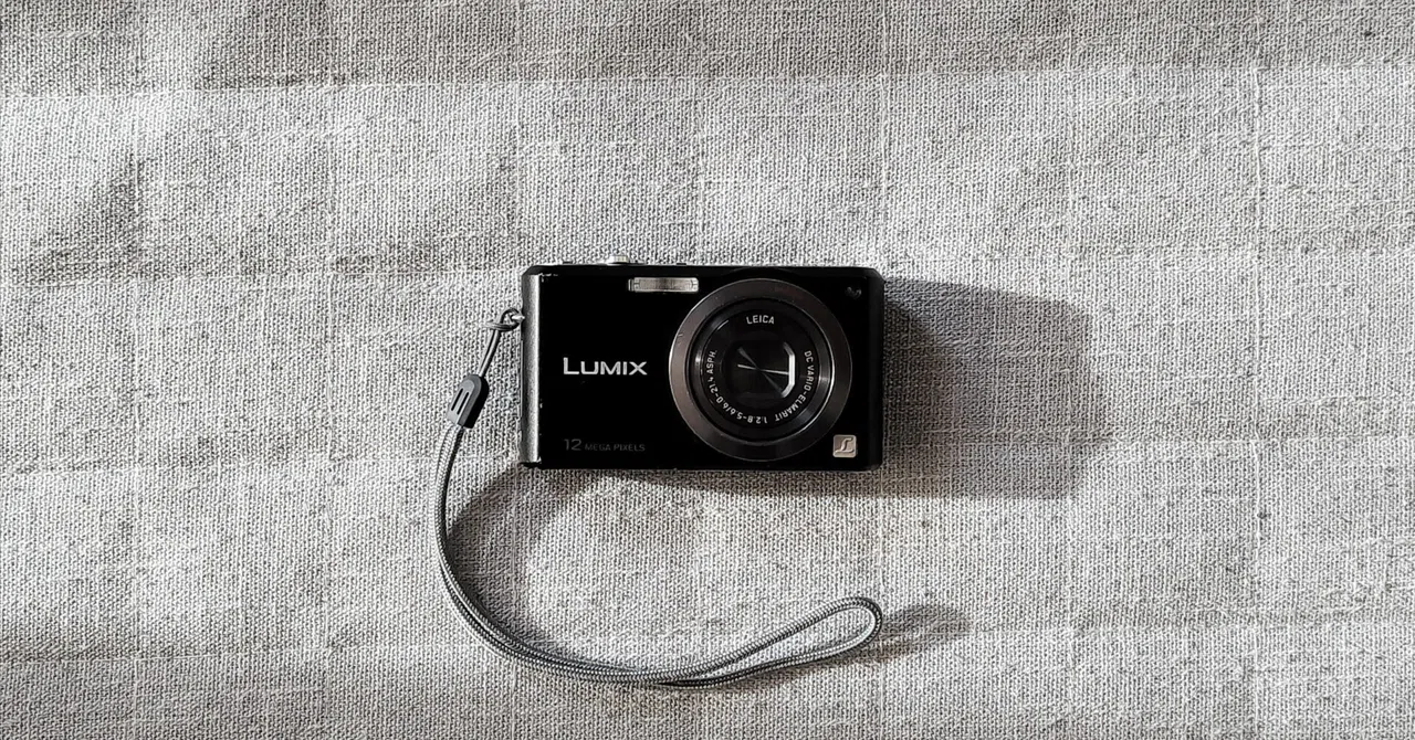 【動作確認済】 LUMIX DMC-FX100 ブラック オールドコンデジ オールドコンデジLUMIX DMC-FX100で撮る現代｜はなスタ∣HANA-STUDIO