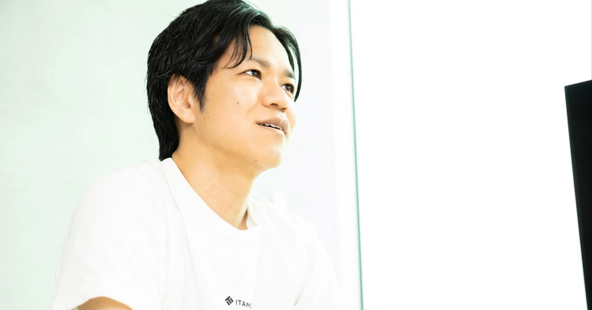 11月1日付けで、永嶋 章弘が代表取締役 社長執行役員 CEOに就任しま