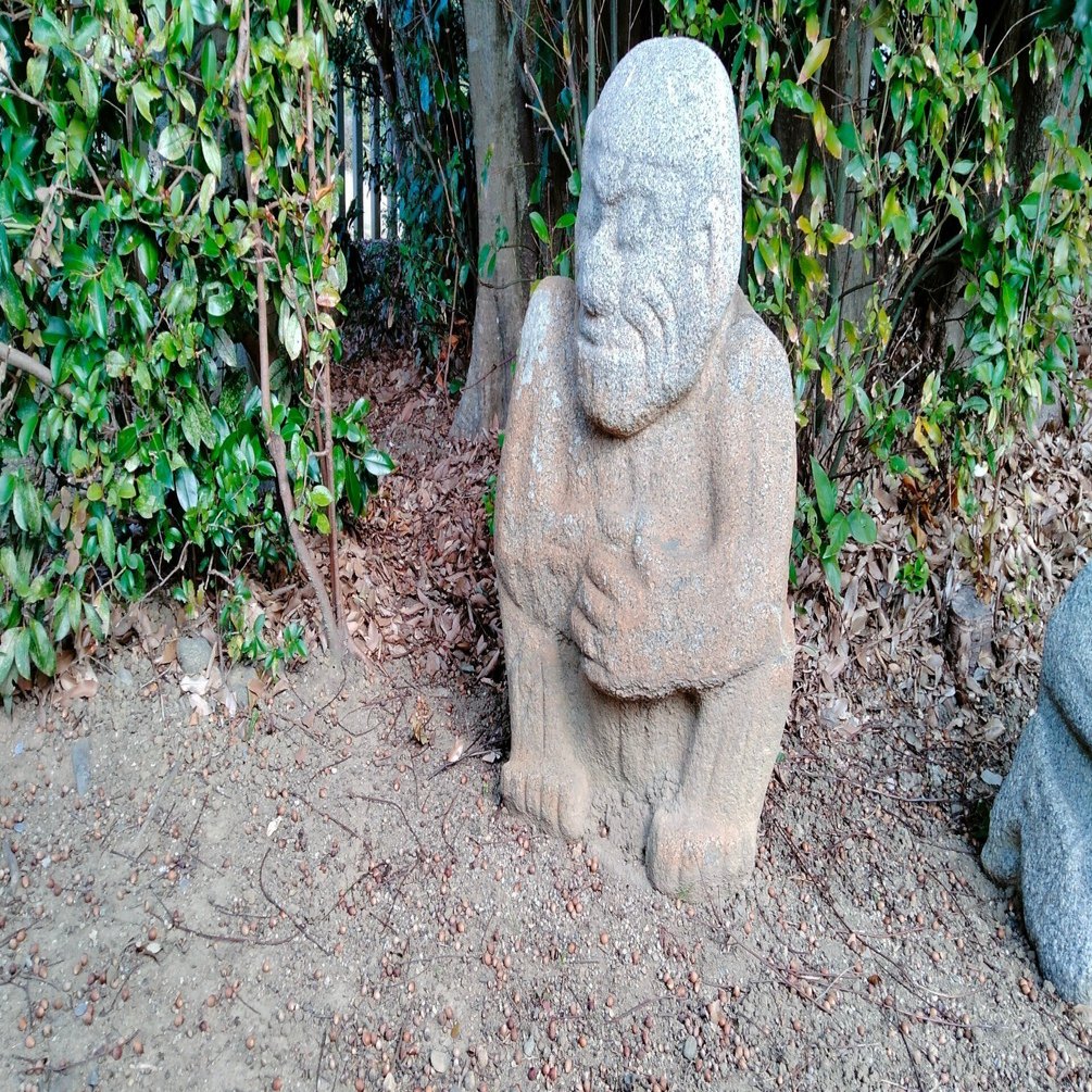 明日香村の猿石｜藤香峰智子の過去を旅する日本史ノート