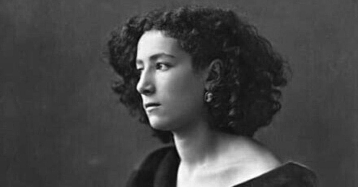 フランスでいまだ尊敬され続けている女優、サラ・ベルナール