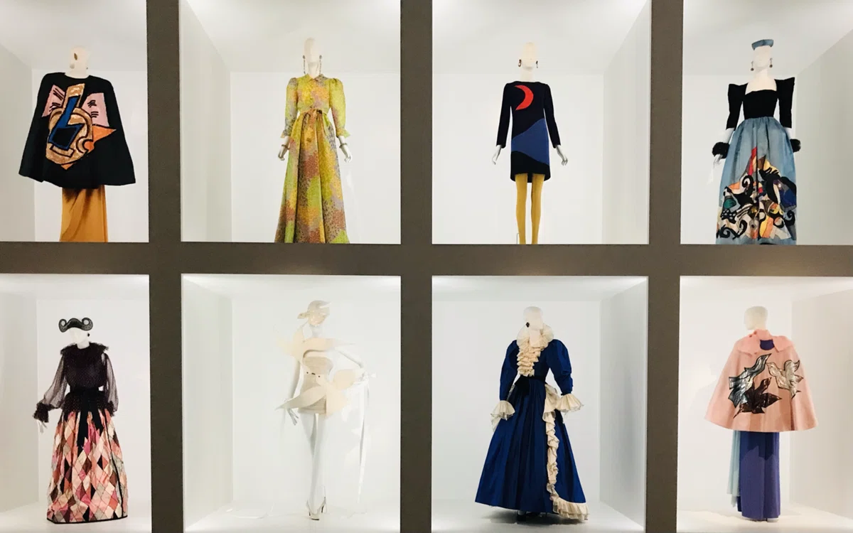 イヴ・サンローラン展｜メメントモリ