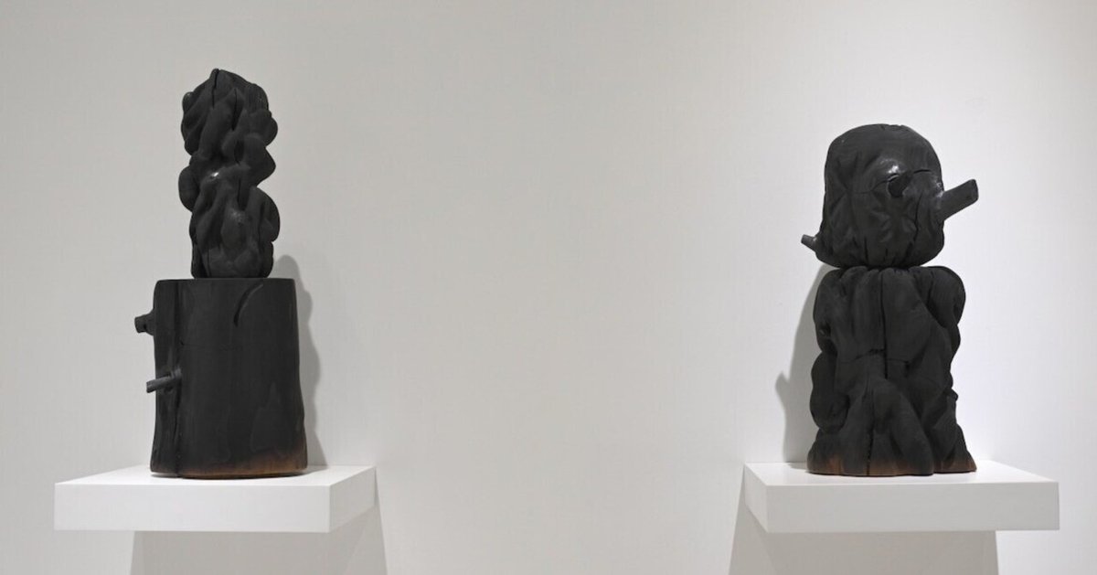 芸術品  作品名『涌力』最高質の石炭使用 芸術作品『涌力』 無煙炭の最高質を使用 底面周囲約56cm、高さ約