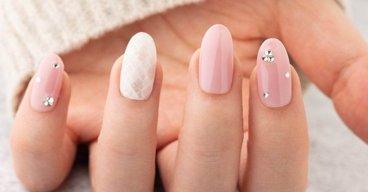 ■完売しました■　　☆美品☆ ネイル好き女性必見！【ネイリスト技能検定バイブル】 最新版 ネイリスト技能検定 1級・2級・3級 完全対策バイブル