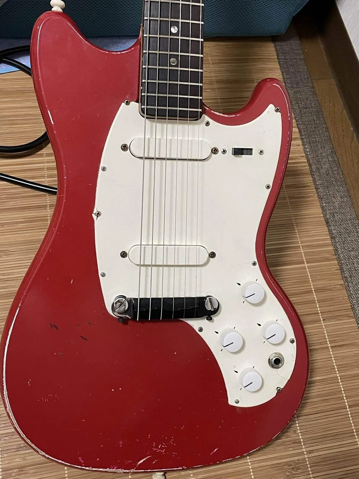 Gibsonの安ギター Kalamazoo KG-2｜カス
