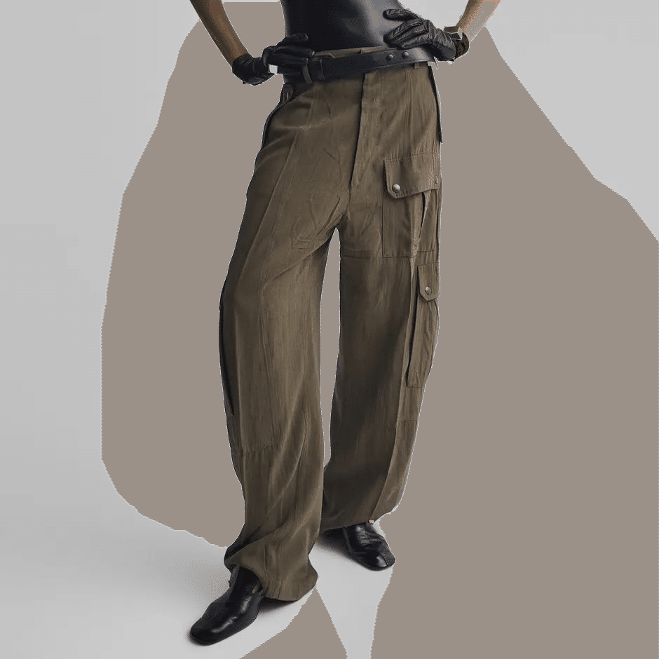 フィービー・ファイロと服のシワ｜LINO