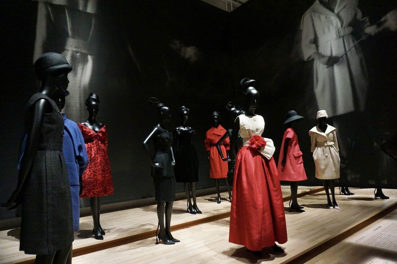 イヴ・サンローラン展がもっと面白くなる豆知識 -うつ病に悩まされてい