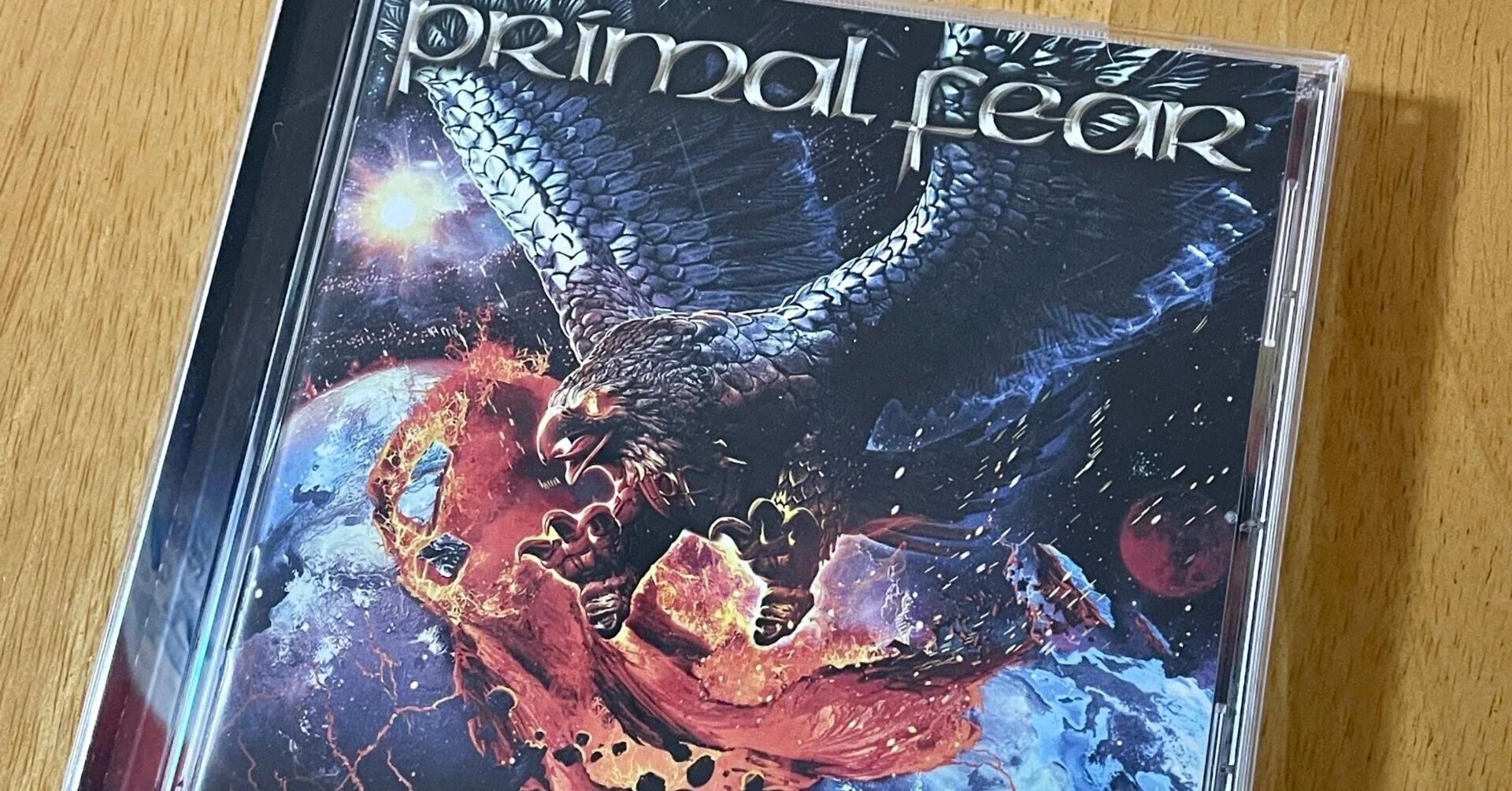レビュー／PRIMAL FEARの14thアルバム『CODE RED』 これぞ正統派メタル