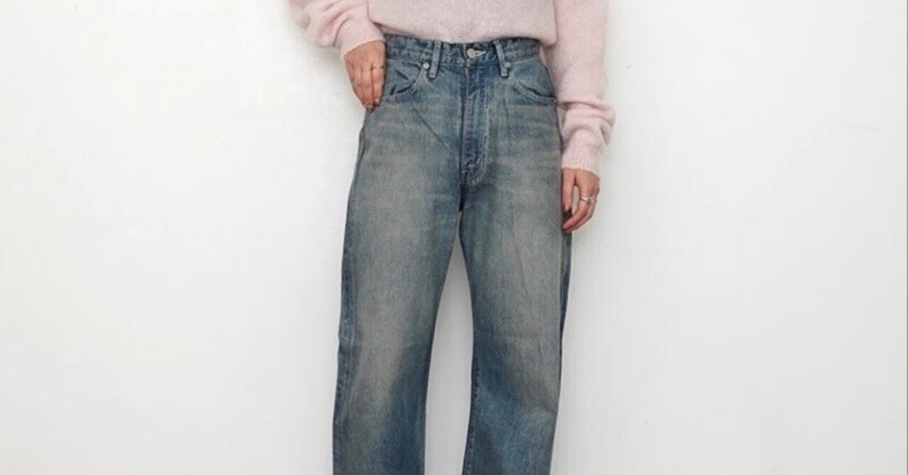 差がつくデニム【AURALEE】SELVEDGE FADED LIGHT DENIM PANTS｜THIRTY