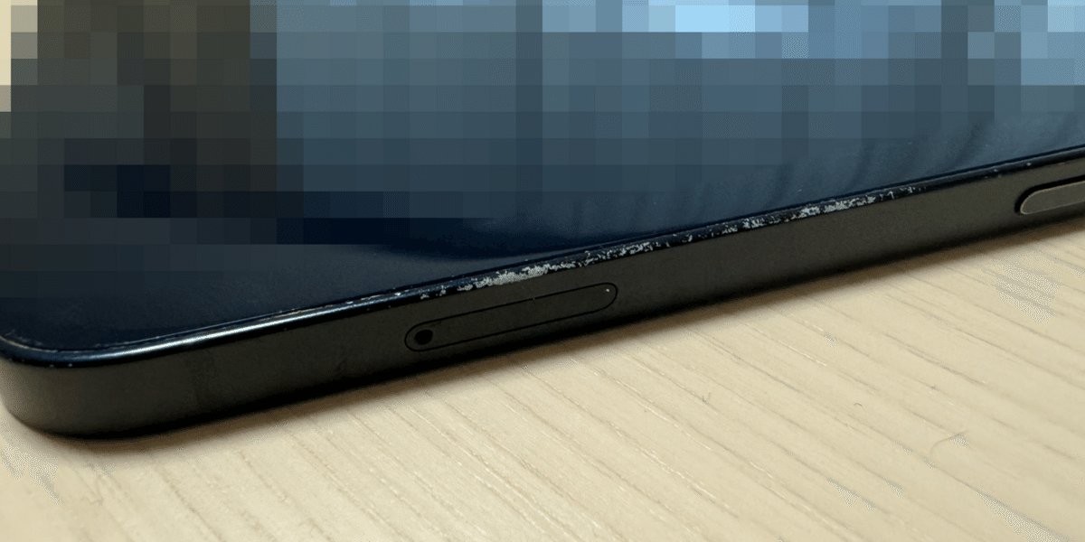 iPhone 本体 傷あり 画面と側面にキズがあるiPhone 13Pro 、128GB、ゴールドと黒色