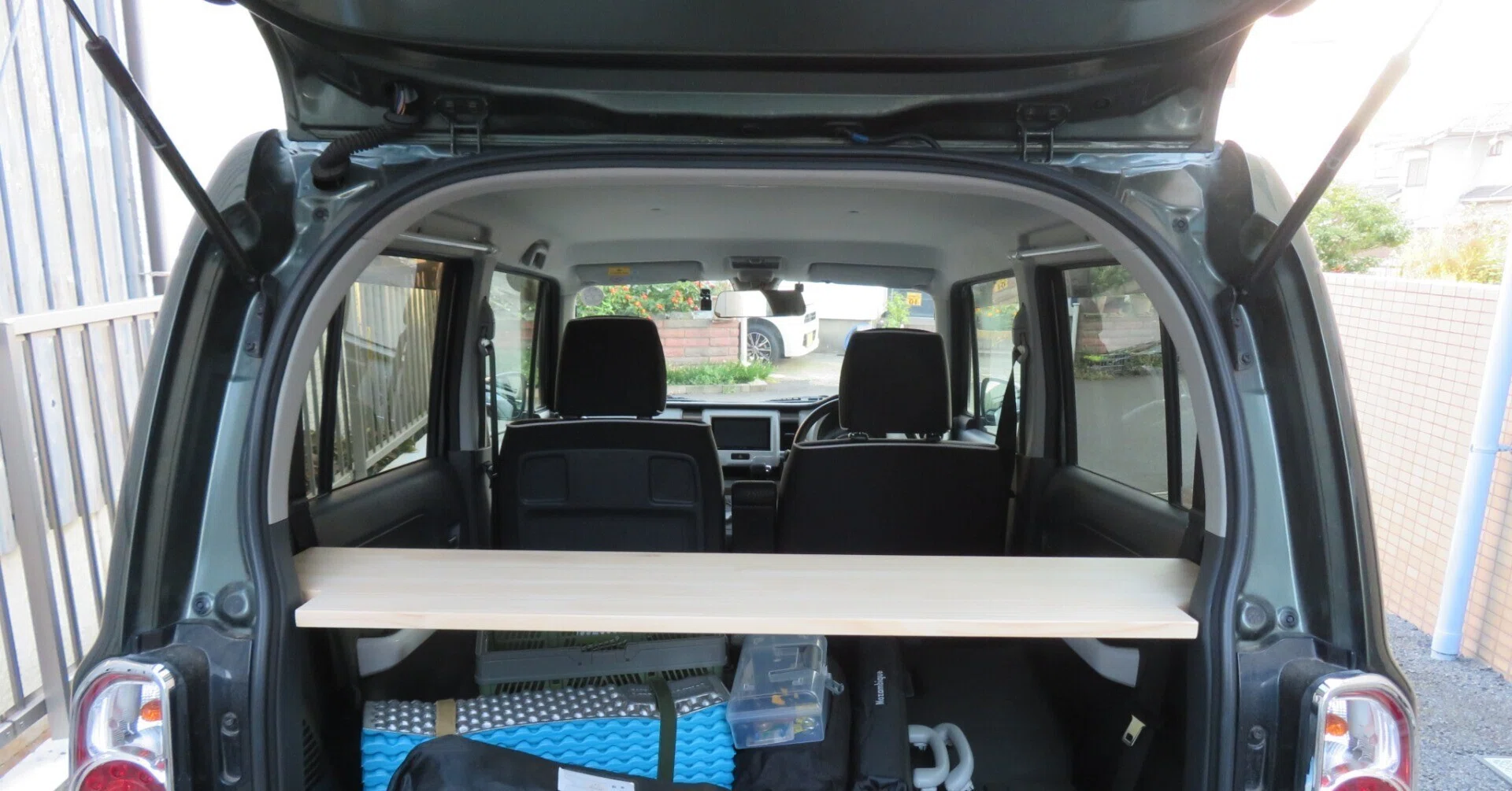 車DIY】ラゲッジボードを付けてみた（作ってみたとは言ってない）｜シグナ