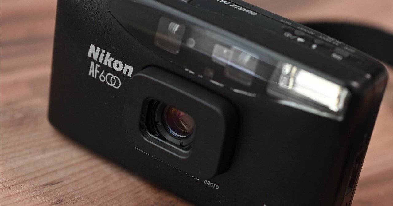 フィルムカメラ Nikon AF600 Nikon AF600 コンパクトフィルムカメラ 動作確認済 新品電池付 □完動