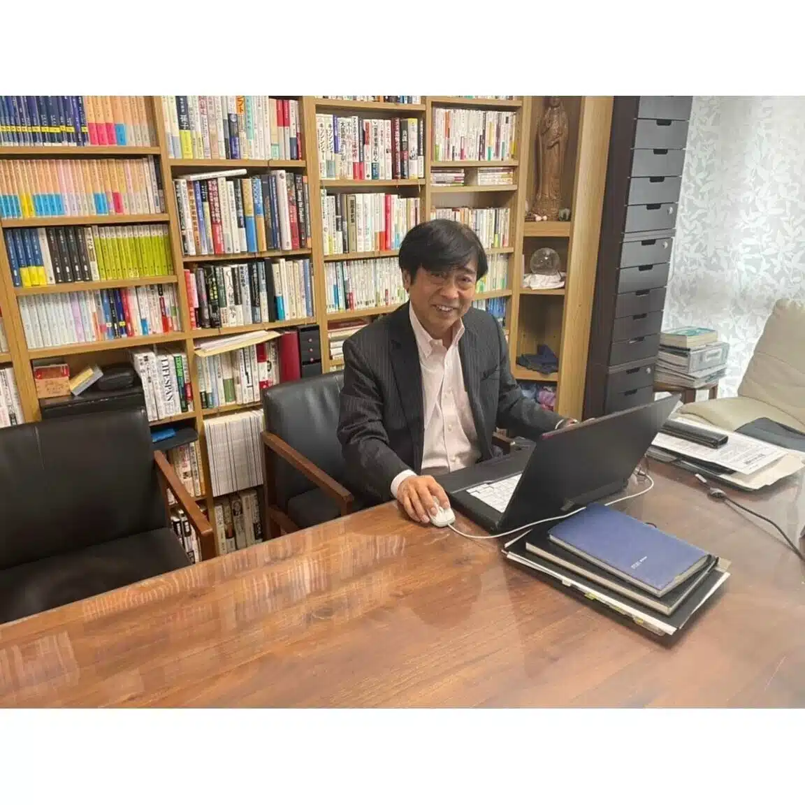 Dr.Takashi Kawakami
