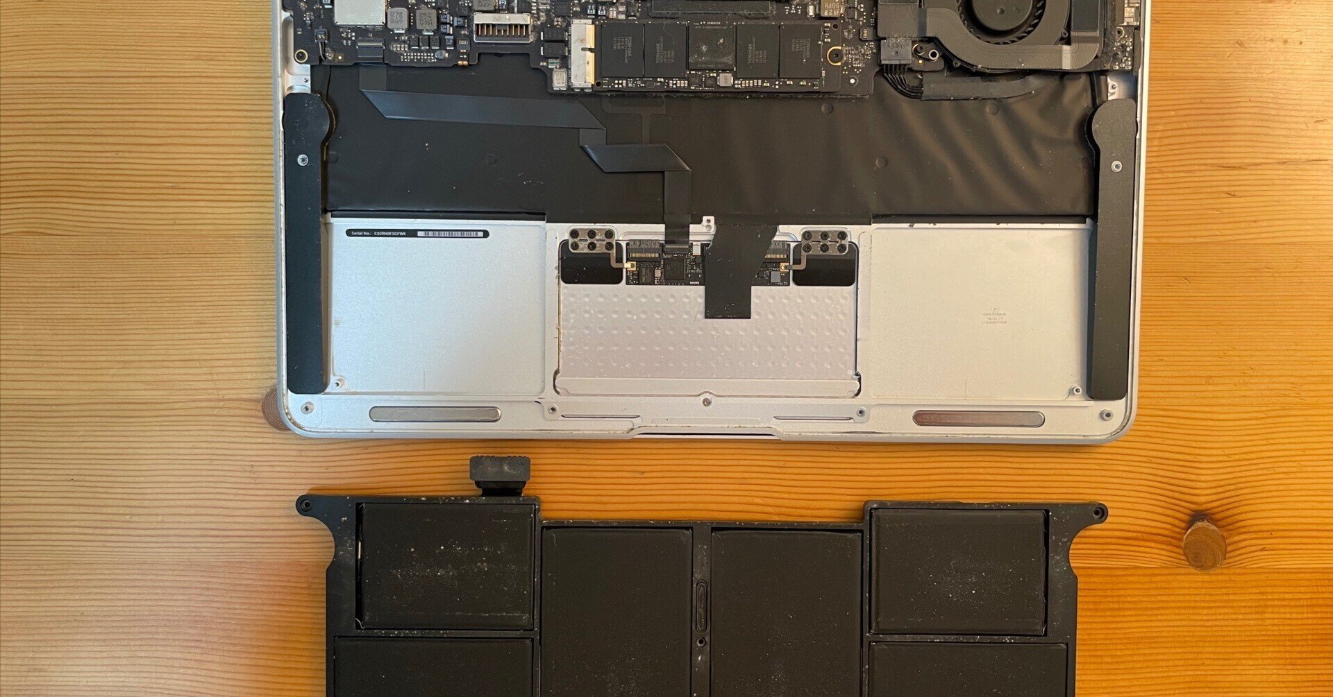 MacBook Airと内蔵バッテリーはI2C通信していた|tr-kiyo MacBook Airと内蔵バッテリーはI2C通信していた|tr-kiyo