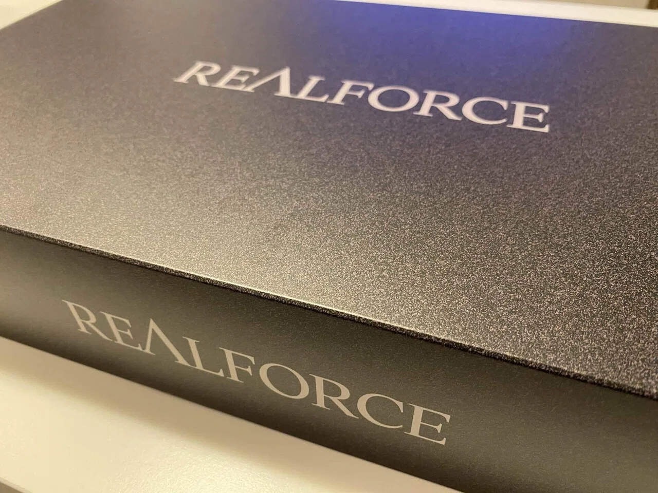 I bought the Topre REALFORCE 'GX1' keyboard & about my old custom ...